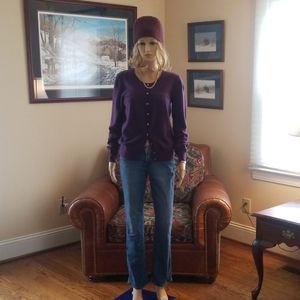 Apt. 9 100% cashmere sweater in EUC.